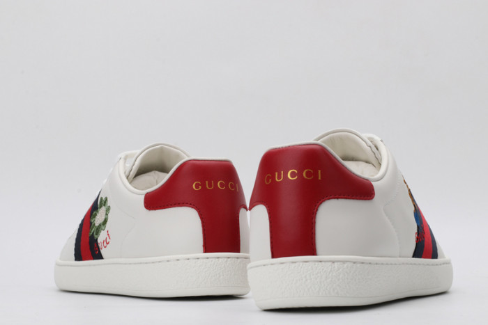 Gu66 Ace Embroidered Low-Top Sneaker