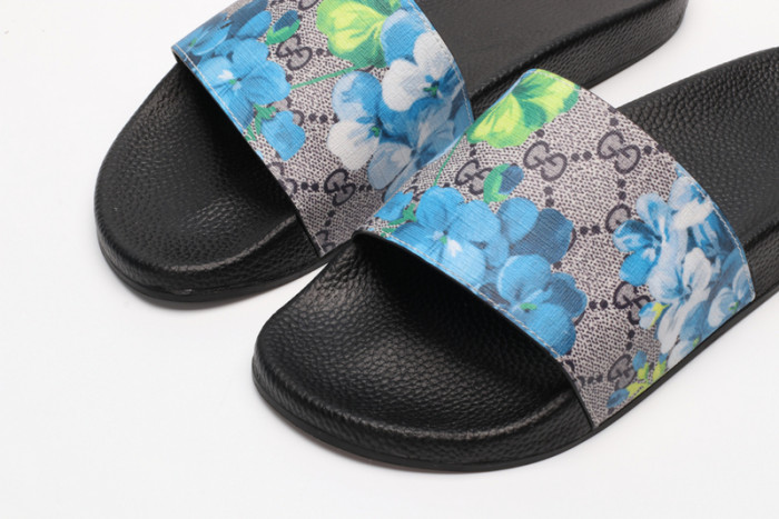 Gu66 SLIPPERS
