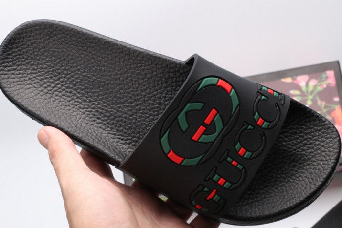 Gu66 SLIPPERS