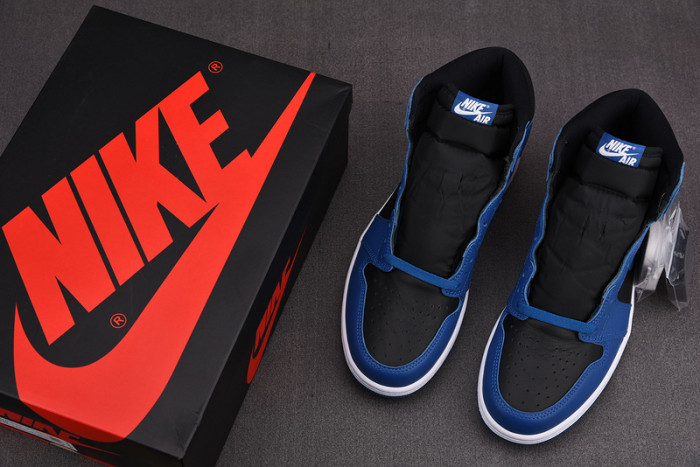 Air Jordan 1 High OG “Dark Marina Blue” 555088-404