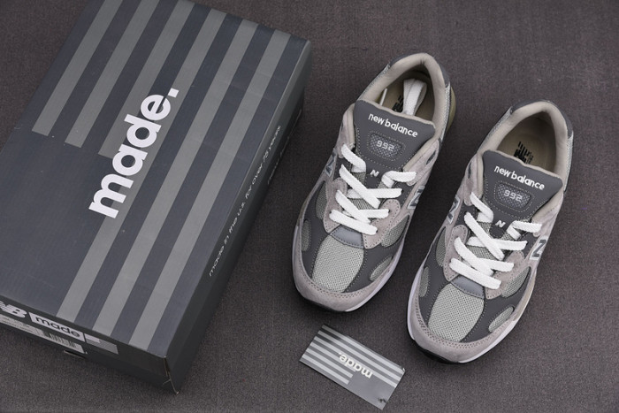 N3W BLANCE SNEAKER