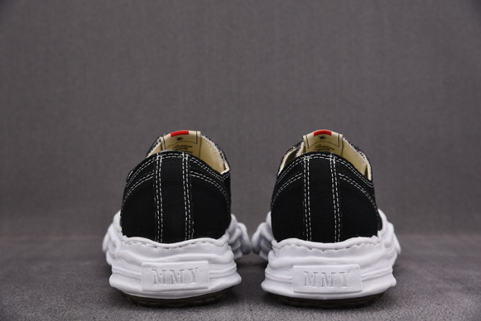MAISON MIHARA YASUHIRO SNEAKER