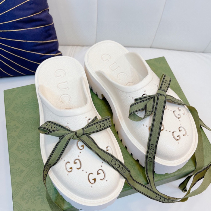 Gu66 SLIPPERS