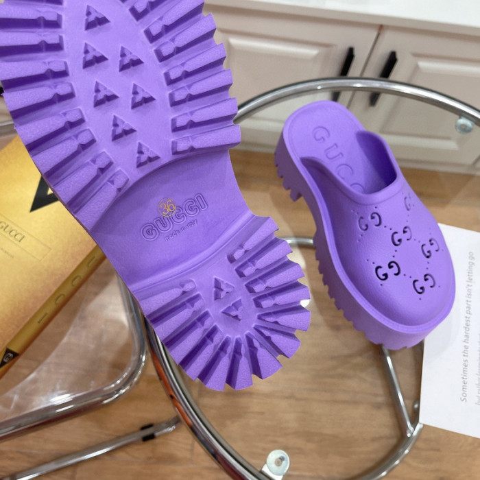 Gu66 SLIPPERS