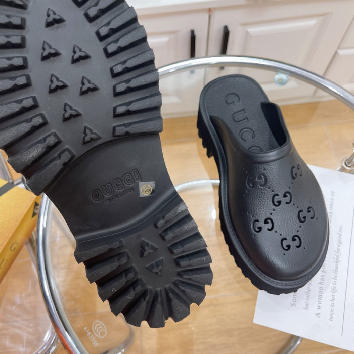 Gu66 SLIPPERS