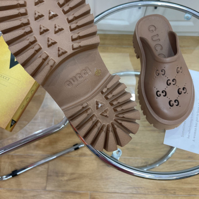 Gu66 SLIPPERS