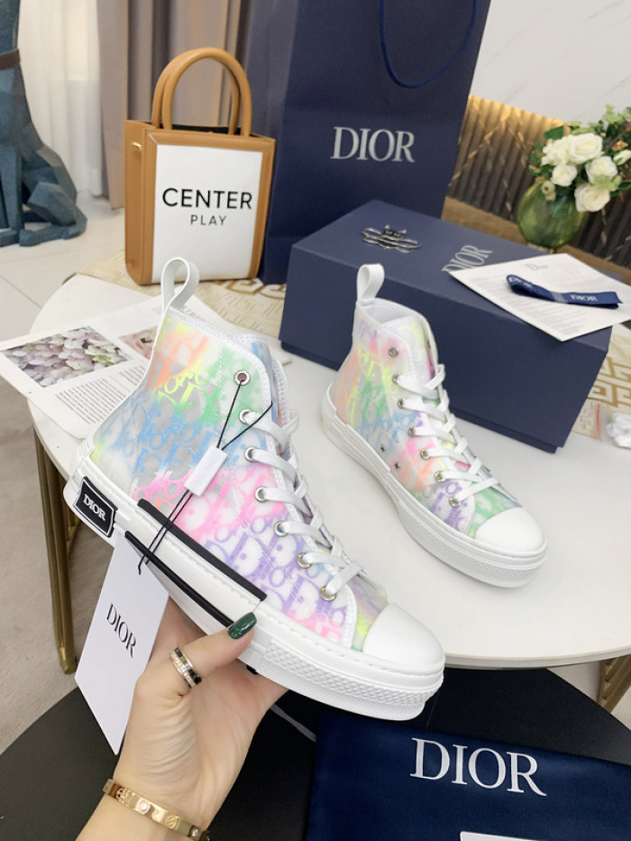 D10R B23 Oblique High Top Sneaker