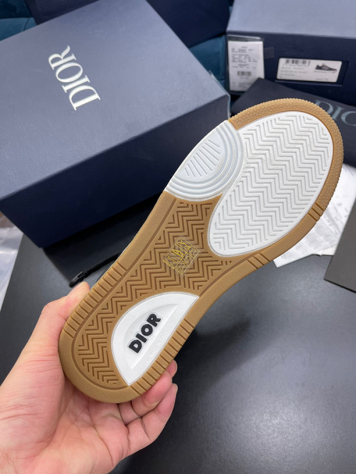 D10R B27 Sneaker