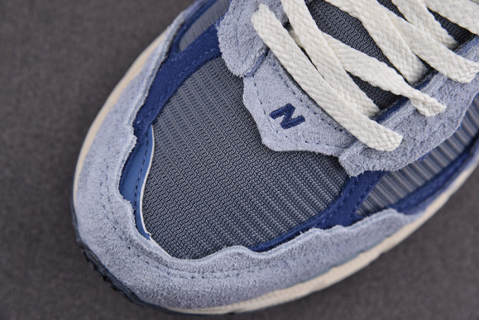 N3W BLANCE SNEAKER