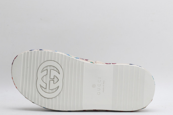 Gu66 SLIPPERS