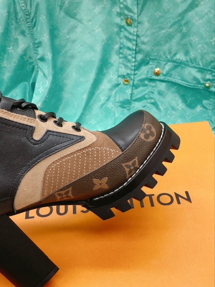 lou1su1tt Boots