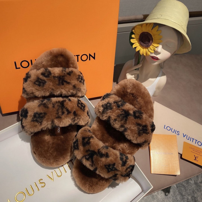 Lou1su1tt slides
