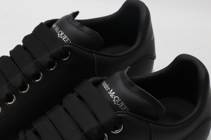 MQ Sneakers