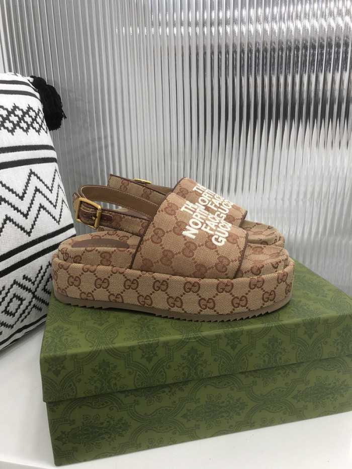 Gu66 SLIPPERS