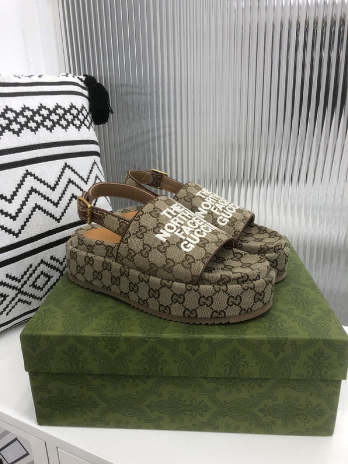 Gu66 SLIPPERS