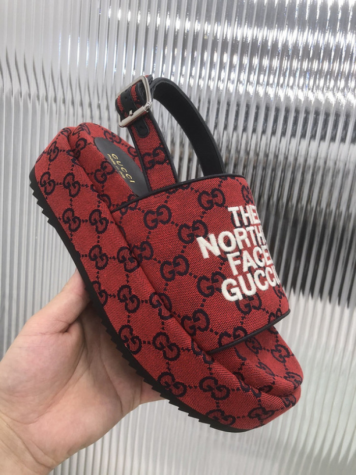 Gu66 SLIPPERS
