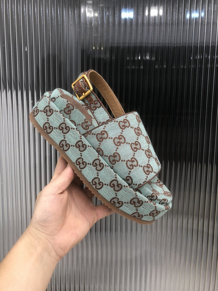 Gu66 SLIPPERS