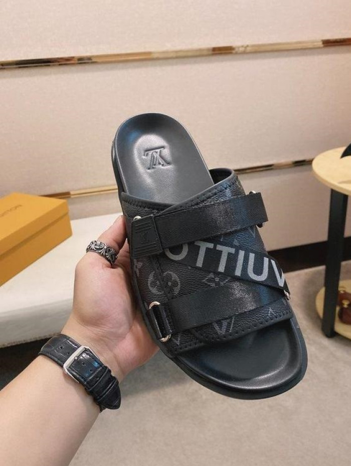Lou1su1tt slides
