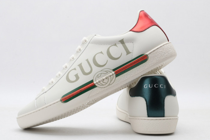 Gu66 Ace Embroidered Low-Top Sneaker