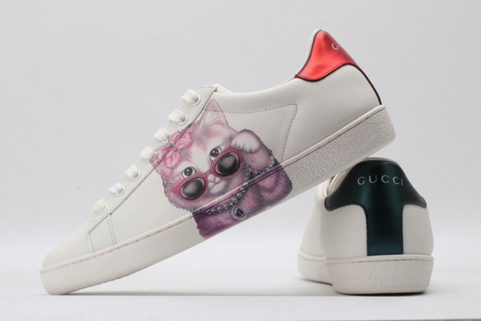 Gu66 Ace Embroidered Low-Top Sneaker