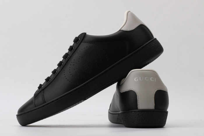 Gu66 Ace Embroidered Low-Top Sneaker