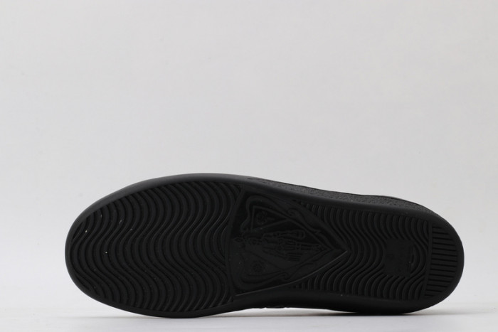 Gu66 Ace Embroidered Low-Top Sneaker