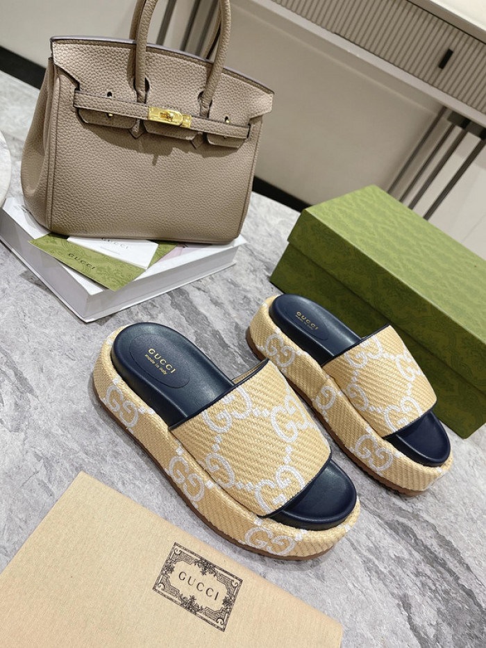 Gu66 SLIPPERS