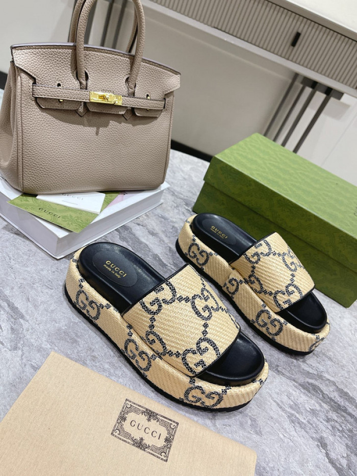 Gu66 SLIPPERS
