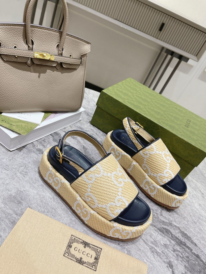 Gu66 SLIPPERS