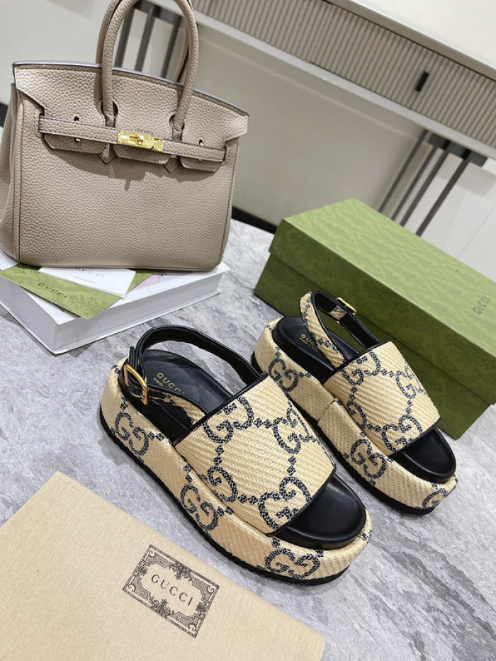 Gu66 SLIPPERS
