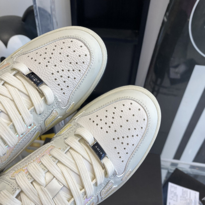 AM1R1 Skel Top Low