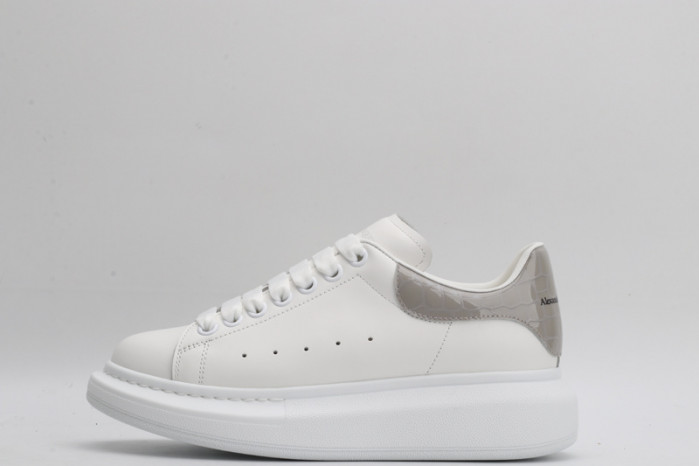 MQ Sneakers