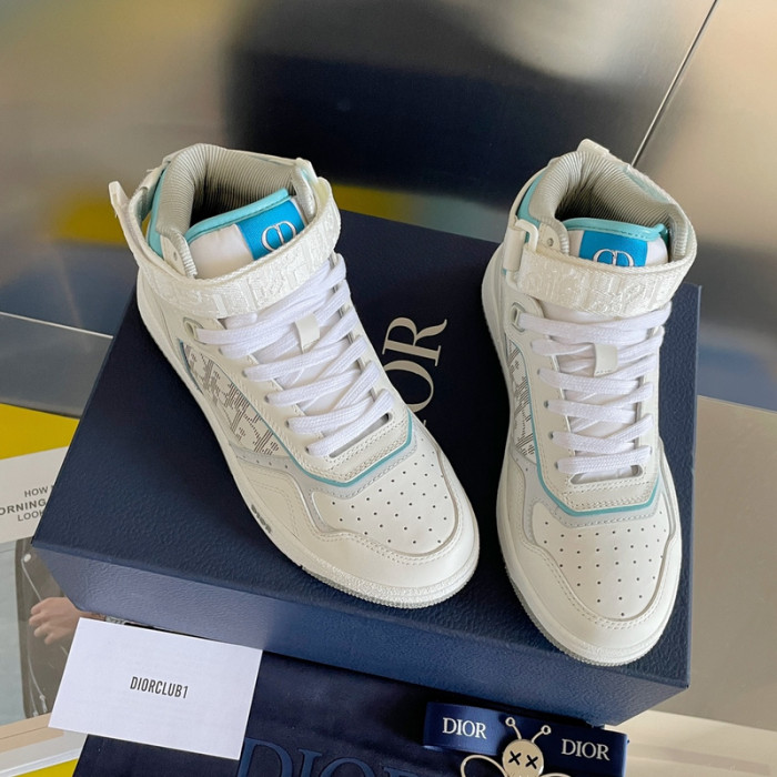 D10R B27 Sneaker