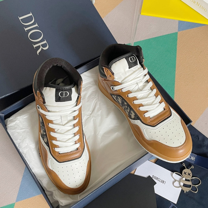 D10R B27 Sneaker