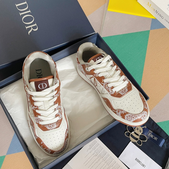 D10R B27 Sneaker