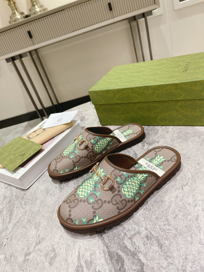 Gu66 SLIPPERS