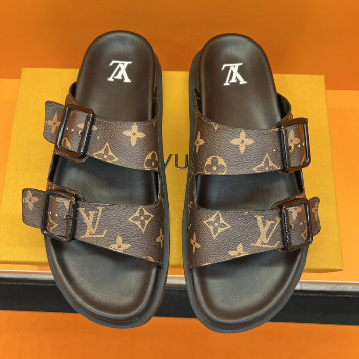 Lou1su1tt slides