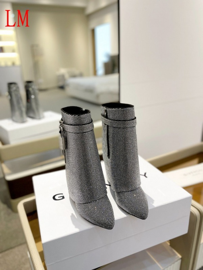 G1VENCHY BOOTS