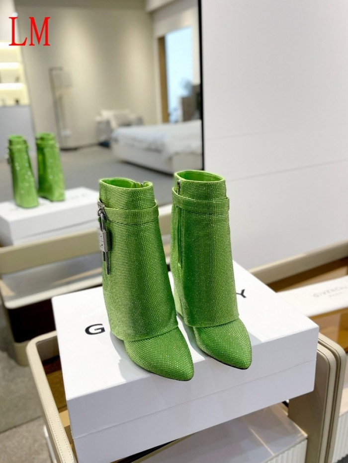 G1VENCHY BOOTS