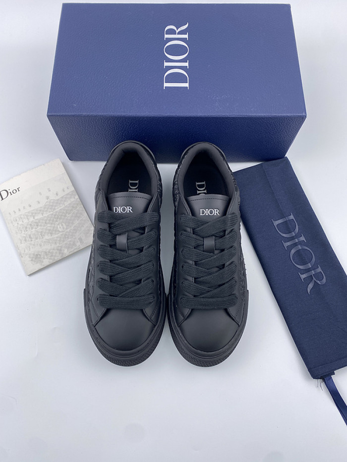 D10R B33 Sneaker