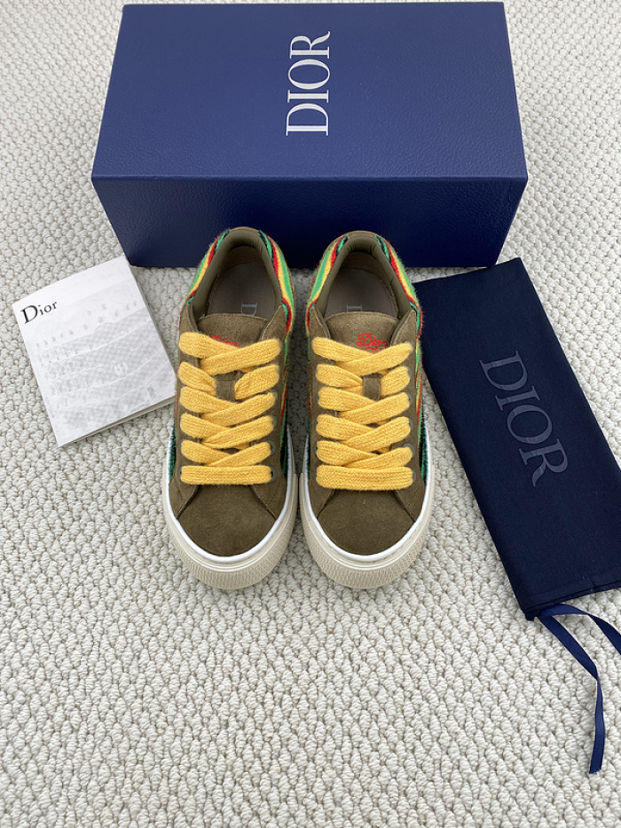 D10R B33 Sneaker