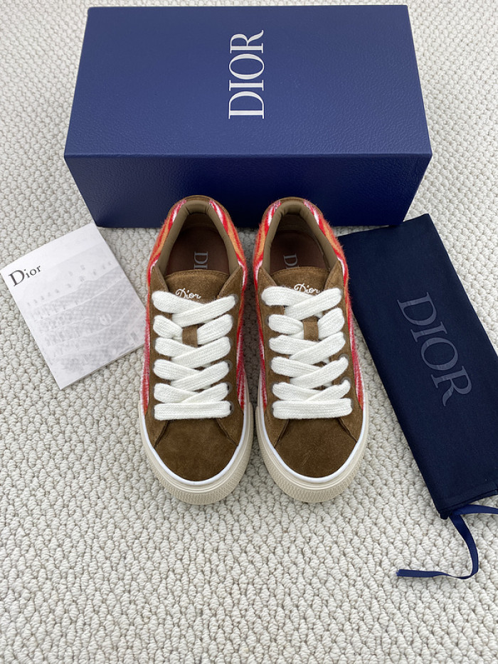 D10R B33 Sneaker