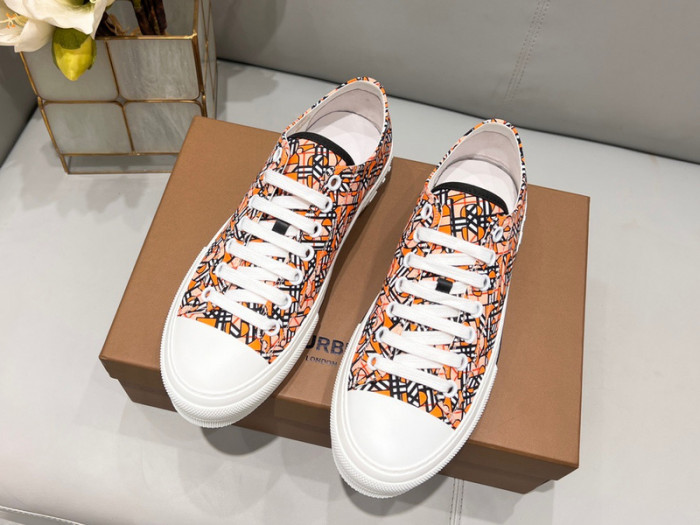 BUR SNEAKER