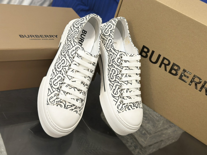 BUR SNEAKER