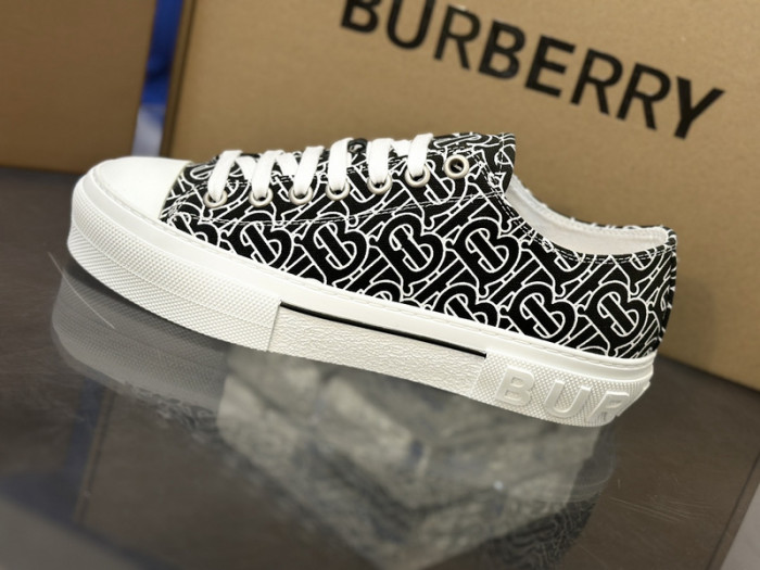 BUR SNEAKER