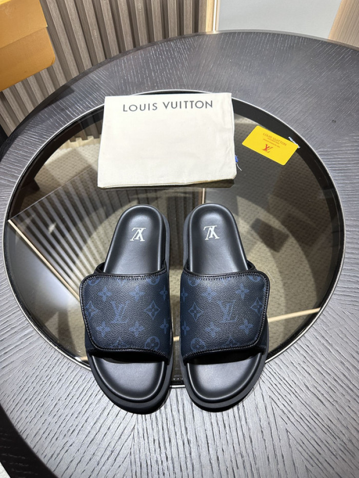 Lou1su1tt slides
