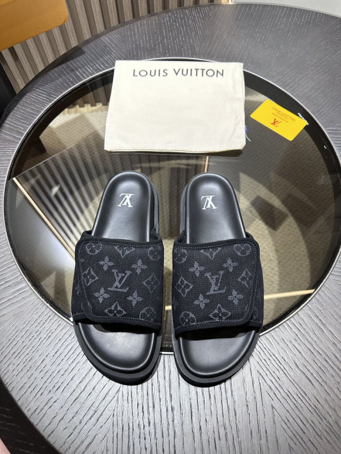 Lou1su1tt slides
