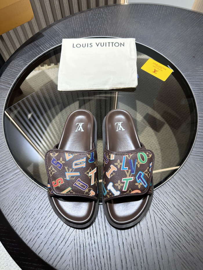 Lou1su1tt slides