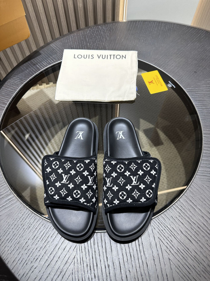 Lou1su1tt slides