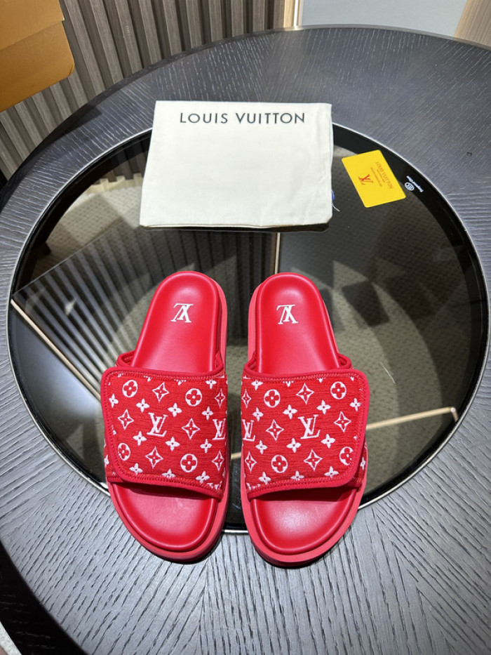 Lou1su1tt slides